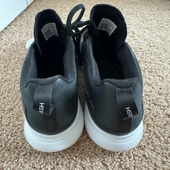 Tennis Shoes - Picture 3 of 6